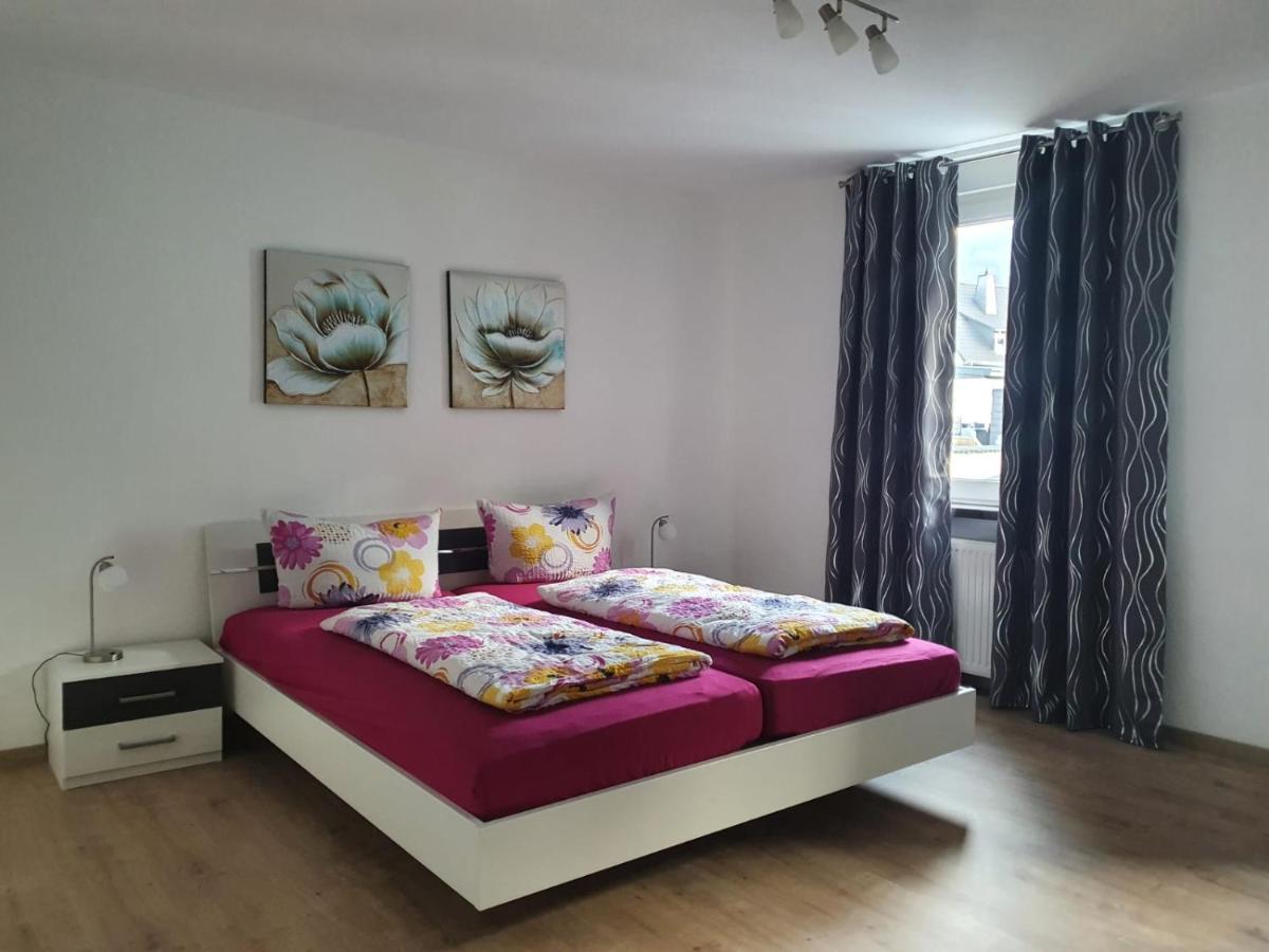 Ferienhaus Schnitzius Kinheim Esterno foto