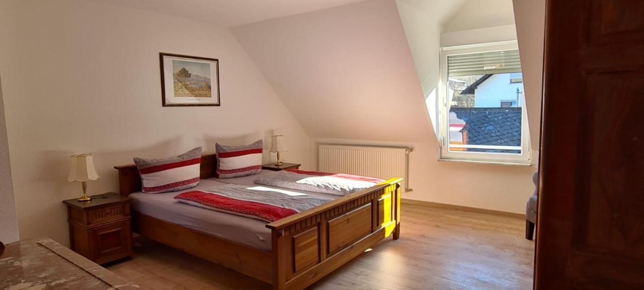 Ferienhaus Schnitzius Kinheim Esterno foto